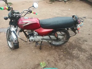Bajaj Boxer 2014 Red