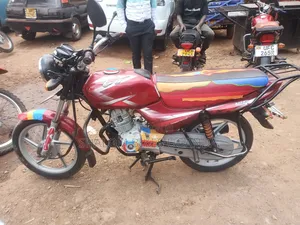 Bajaj CT 110X 2022 Red