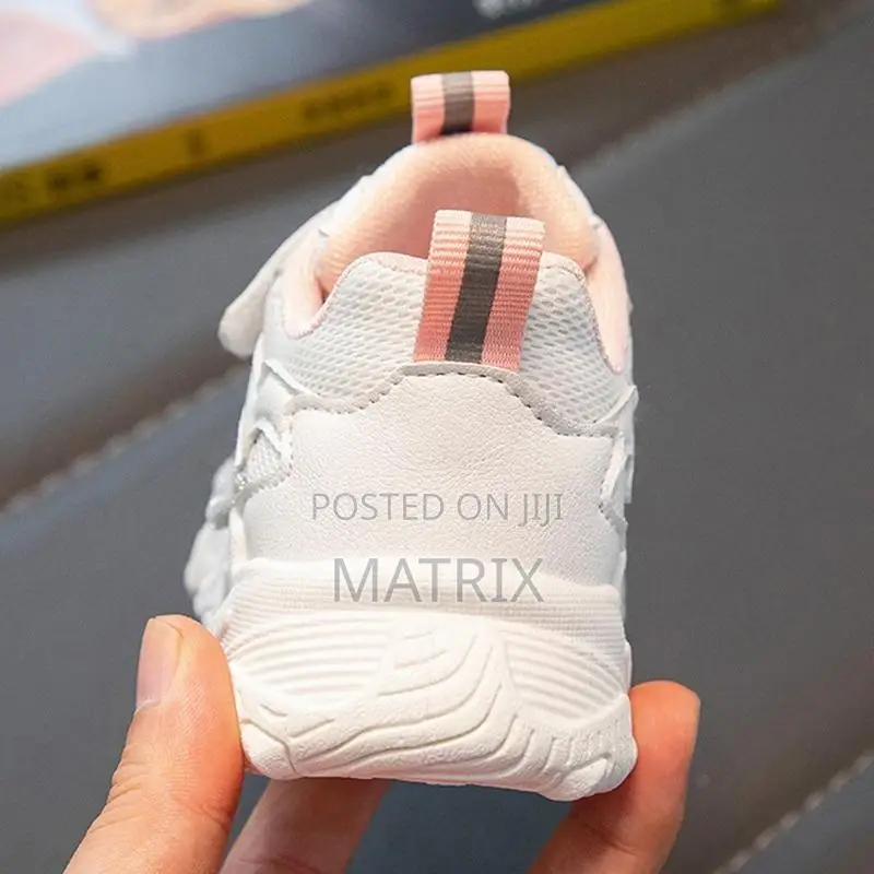 Comfortable Breathable Mesh Design Non-Slip Soft Bottom For