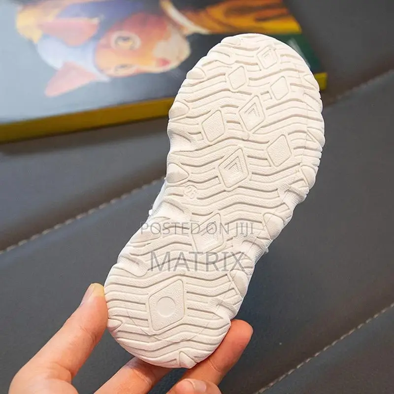 Comfortable Breathable Mesh Design Non-Slip Soft Bottom For