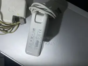 85w Macbook Pro 2015 Used UK Adaptor