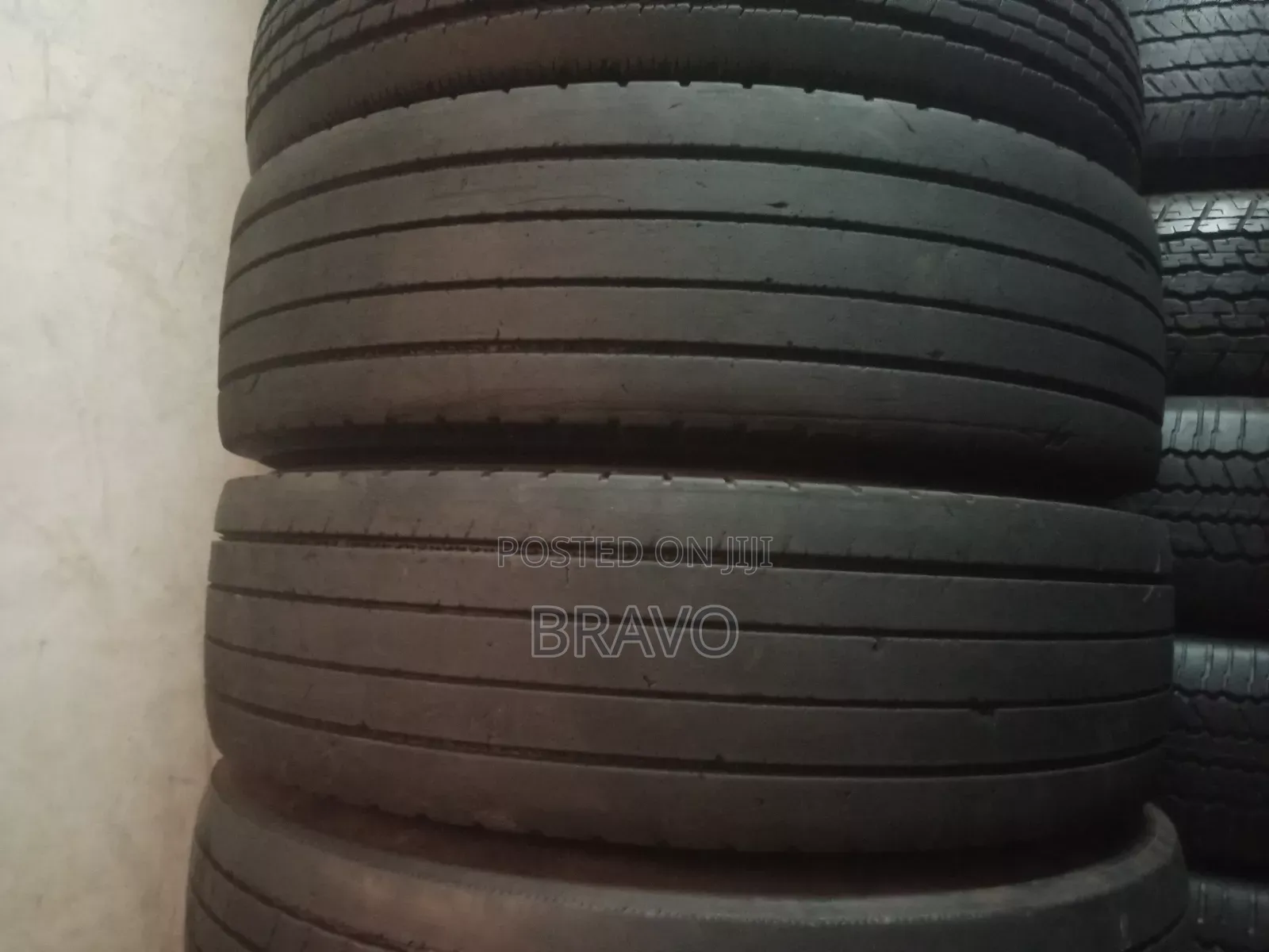Tyre Highway 235/75r17.5 .