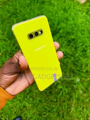 Samsung Galaxy S10e 128 GB Yellow