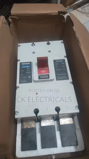 McCb Breaker 1600amps