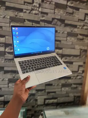 New Laptop HP EliteBook 840 G8 16GB Intel Core i7 SSD 512GB