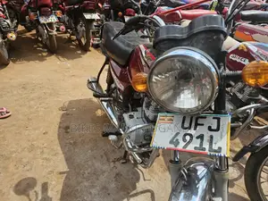 Bajaj Boxer 2023 Red