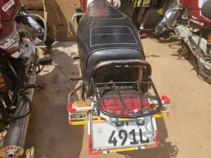 Bajaj Boxer 2023 Red
