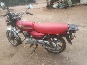 Simba UG Boss+ 100cc 2023 Red