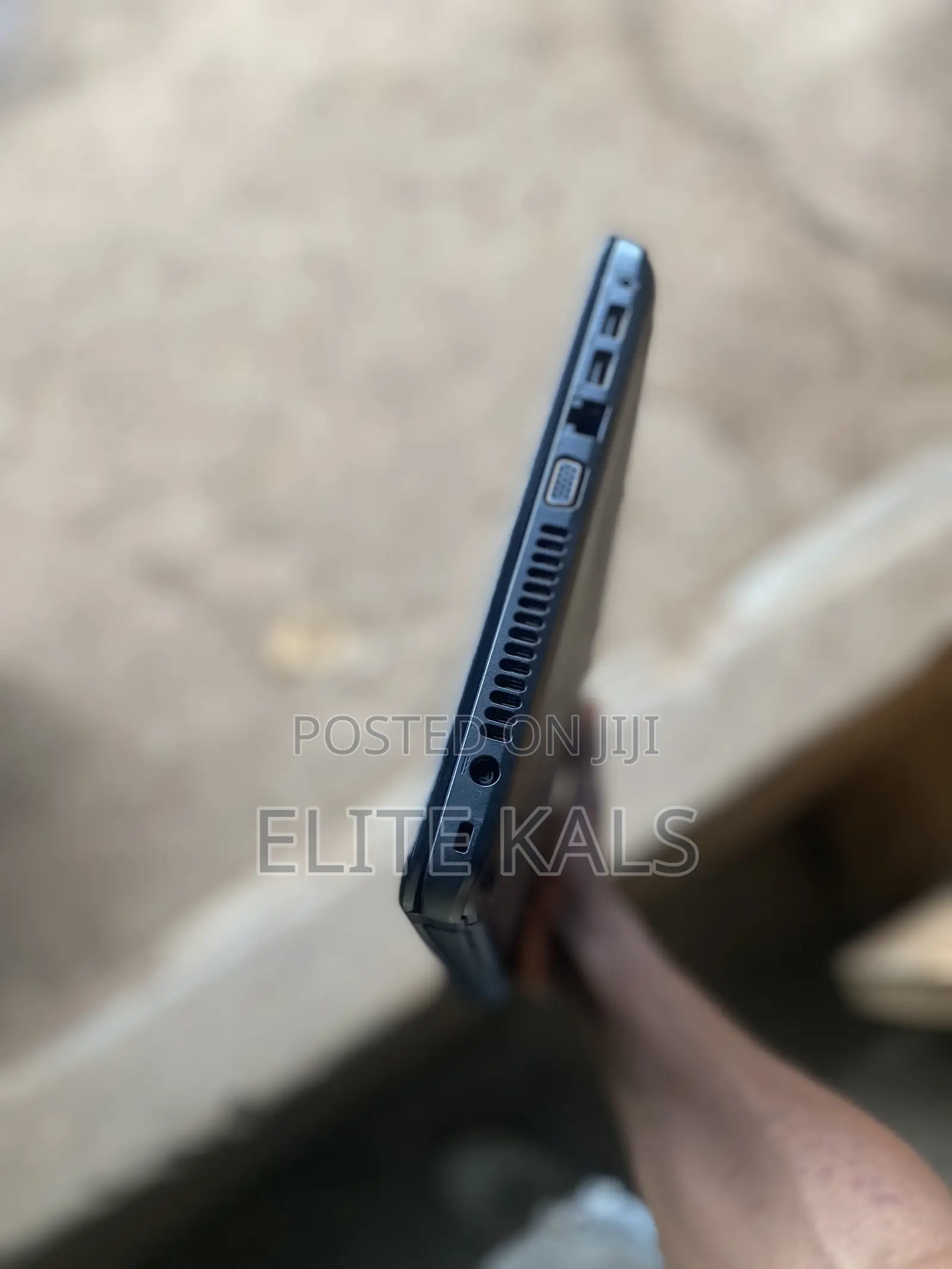 Laptop Dell Latitude 3440 4GB Intel Core i3 HDD 500GB