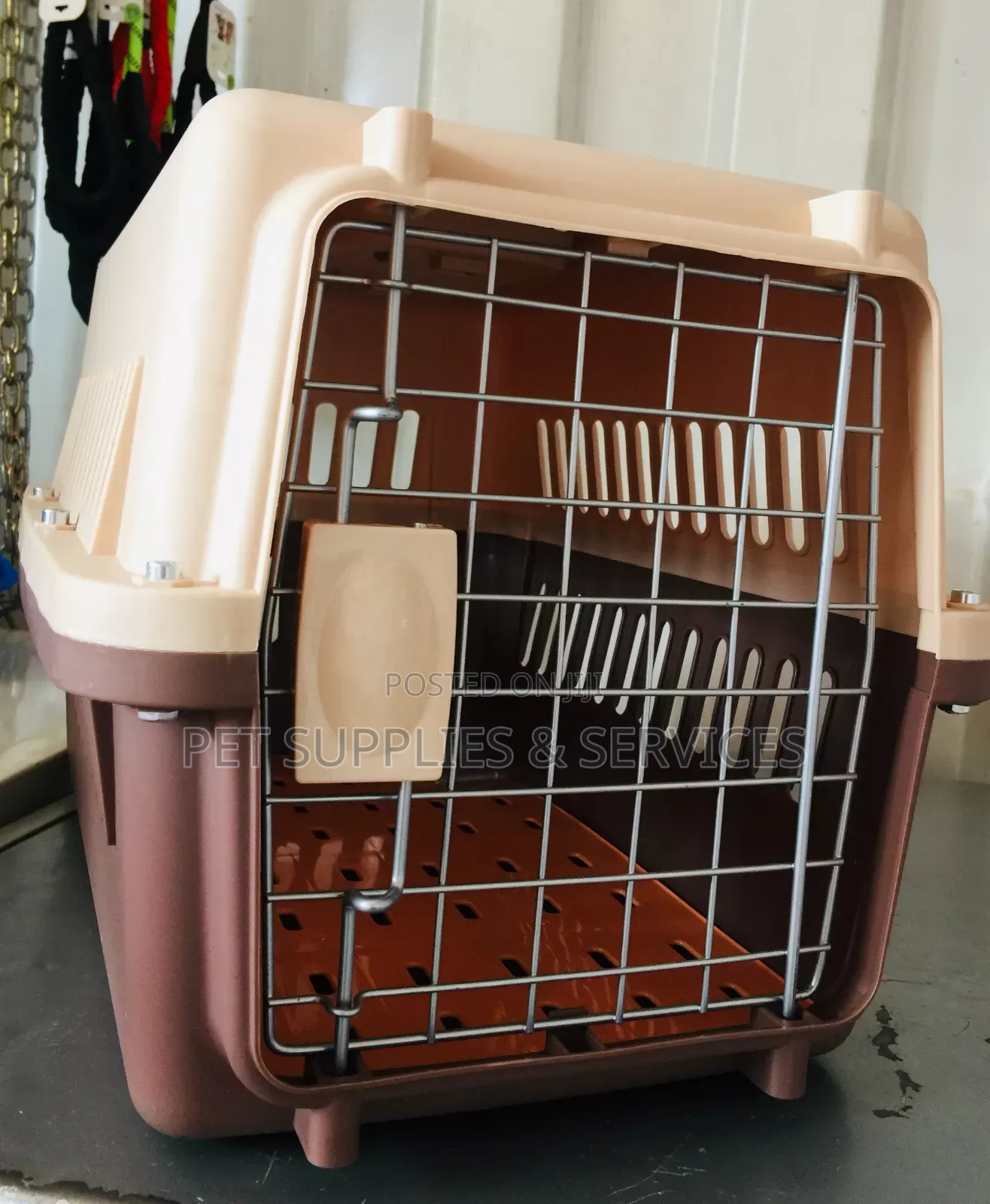 Traveling Dog Cage