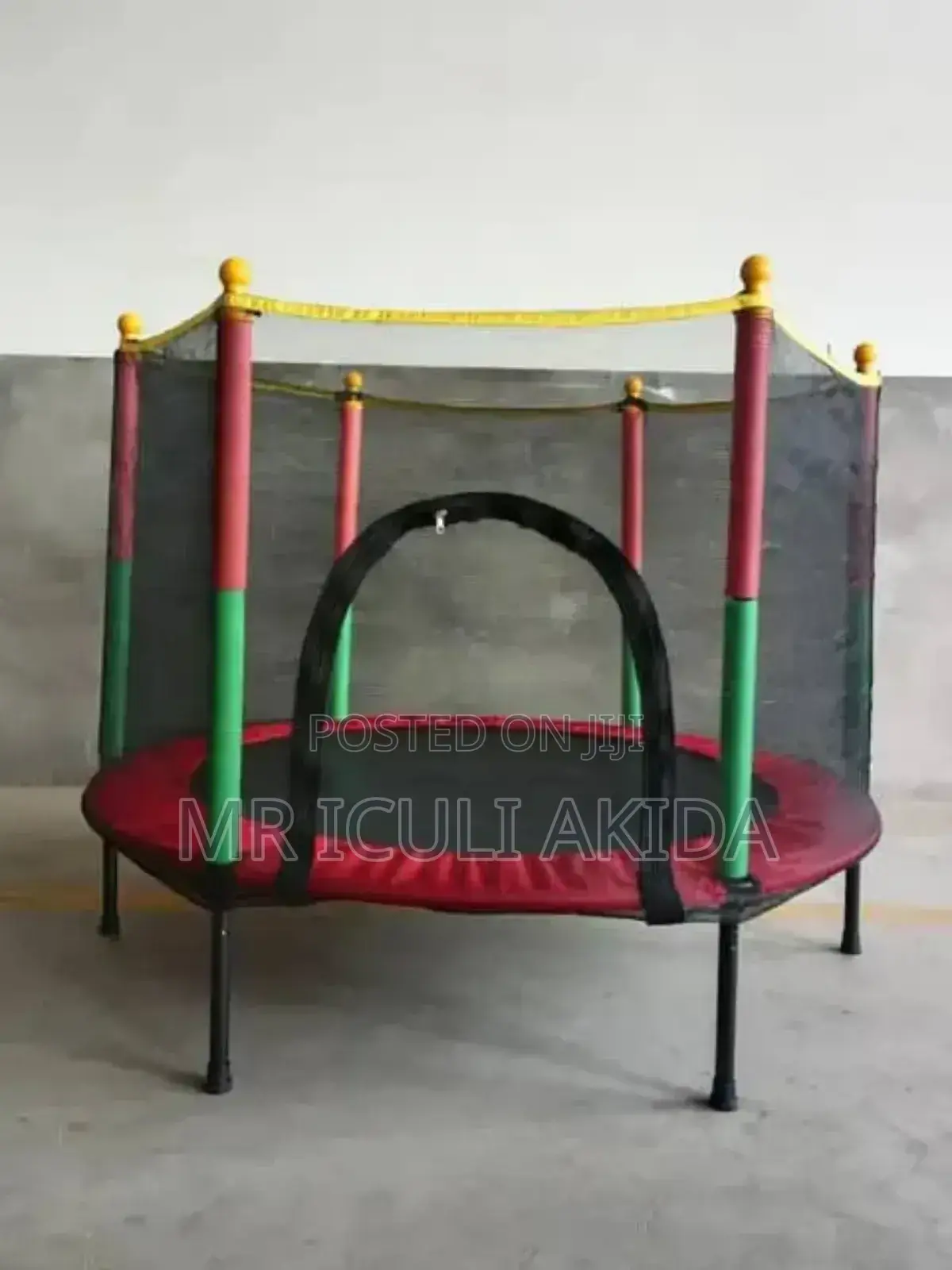 Brand New Kids Jumping Trampoline WTH Safety Side Net