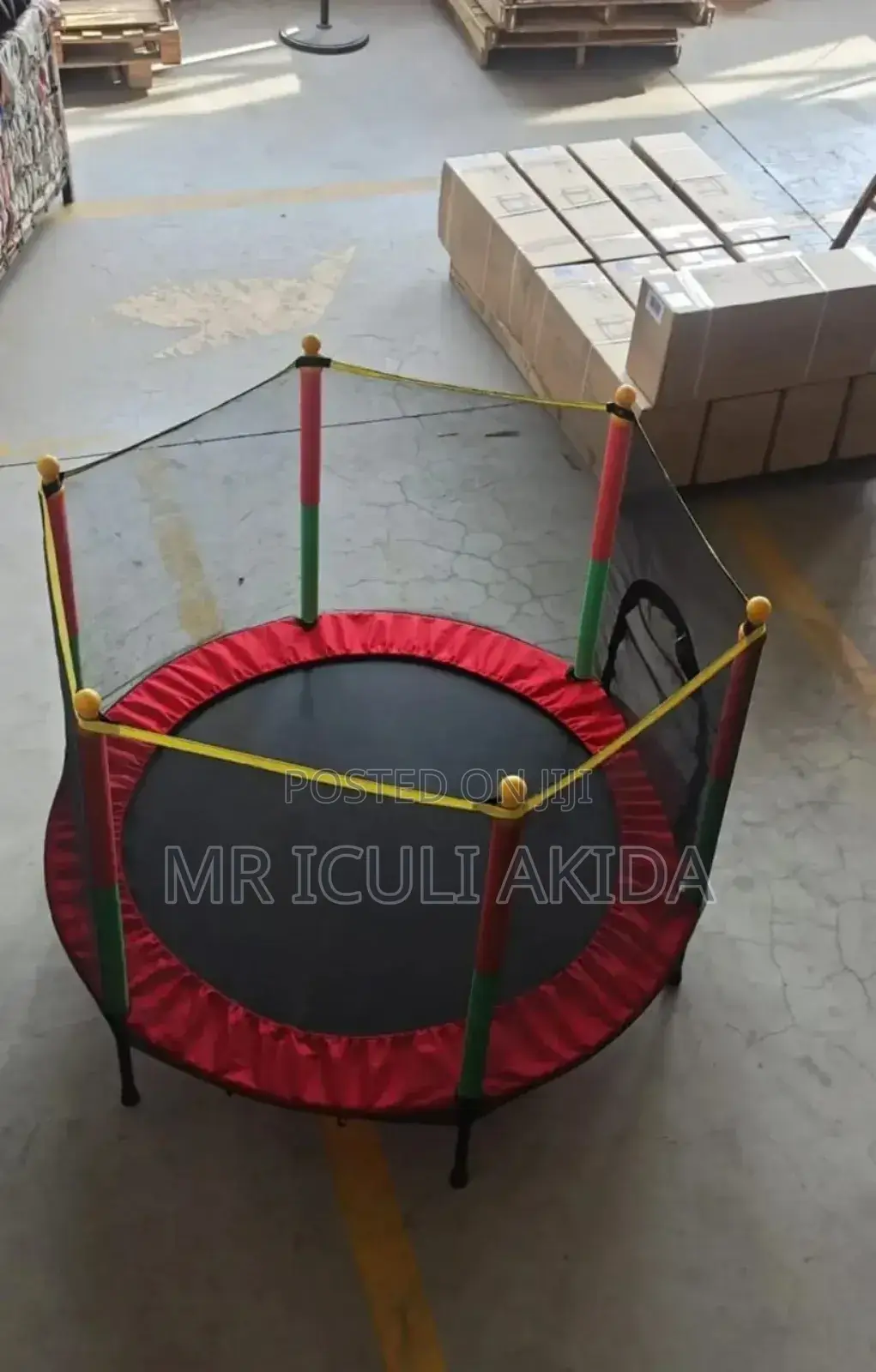 Brand New Kids Jumping Trampoline WTH Safety Side Net