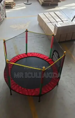 Brand New Kids Jumping Trampoline WTH Safety Side Net