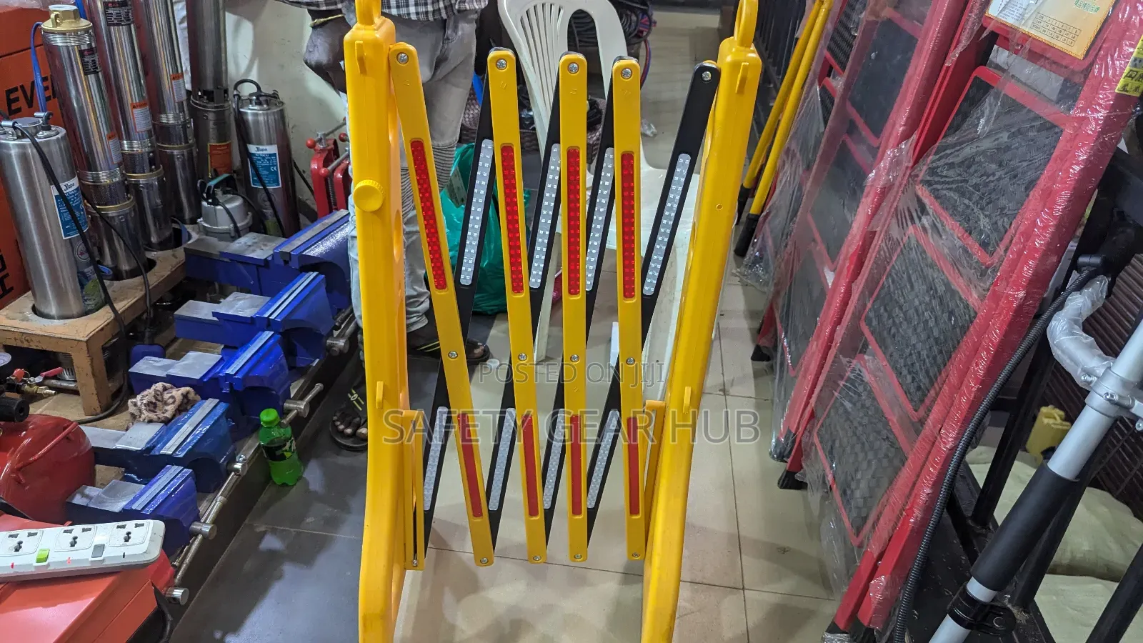 Expandable Barricades