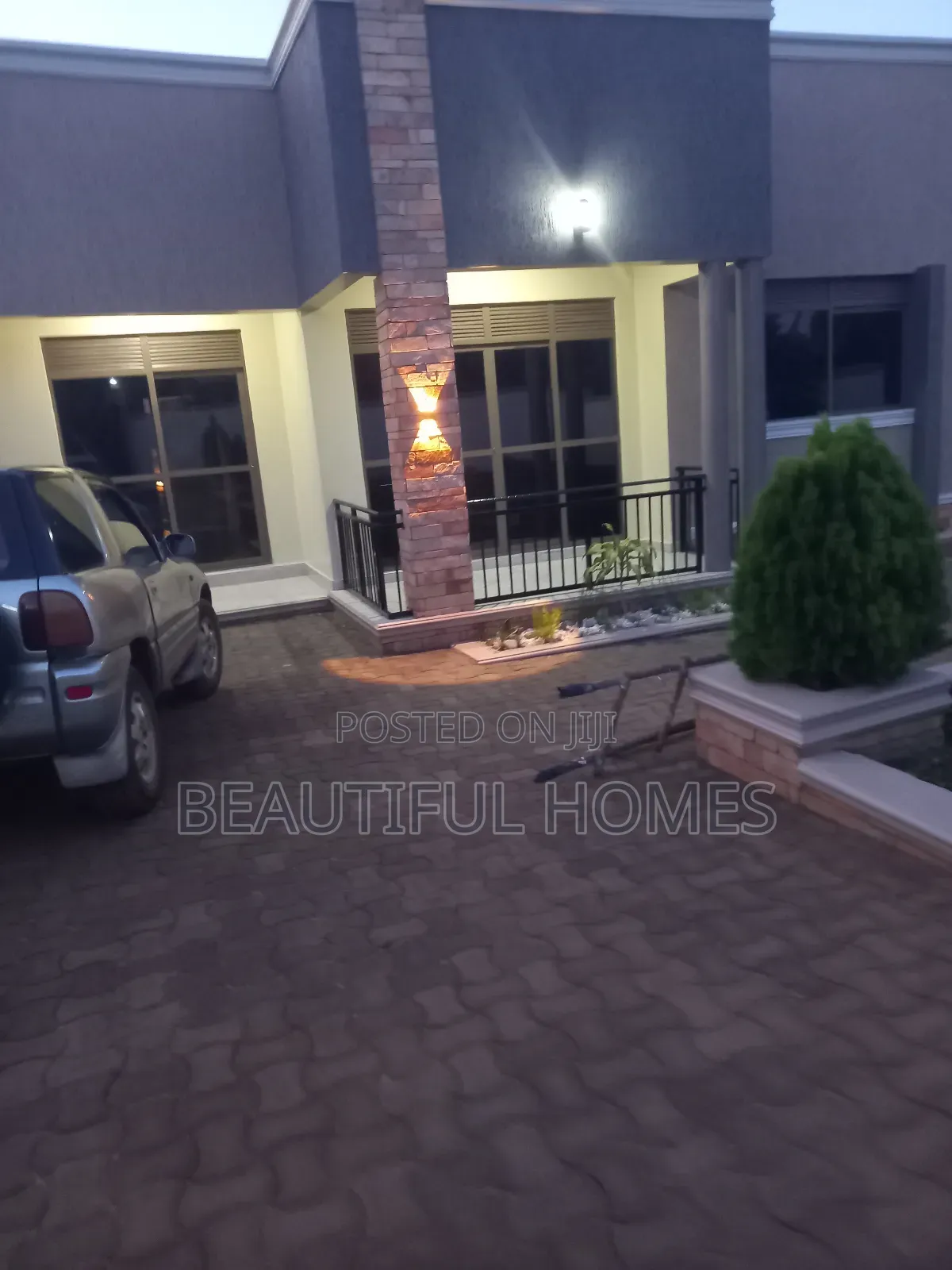Furnished 4bdrm Bungalow in Kira for sale