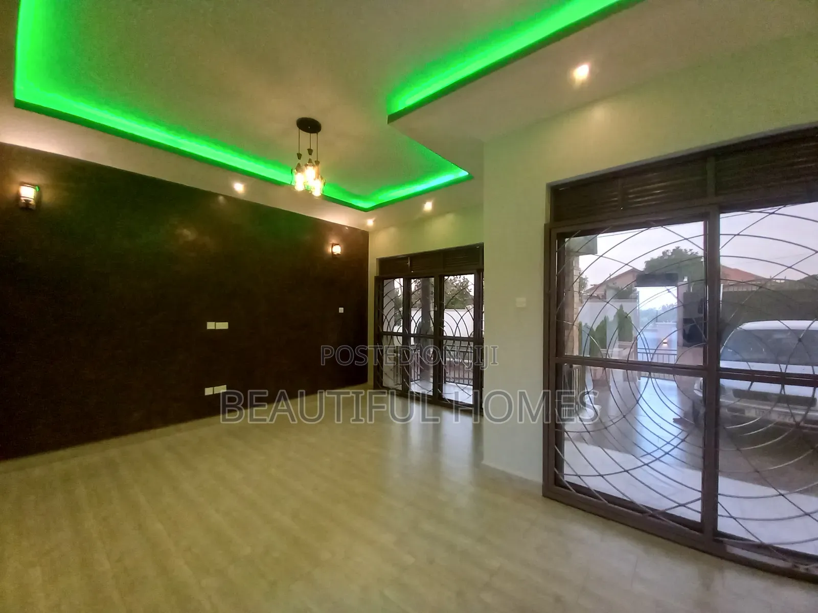 Furnished 4bdrm Bungalow in Kira for sale