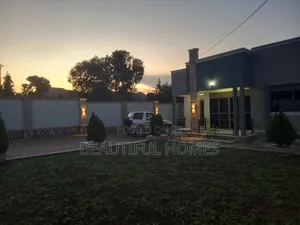 Furnished 4bdrm Bungalow in Kira for sale