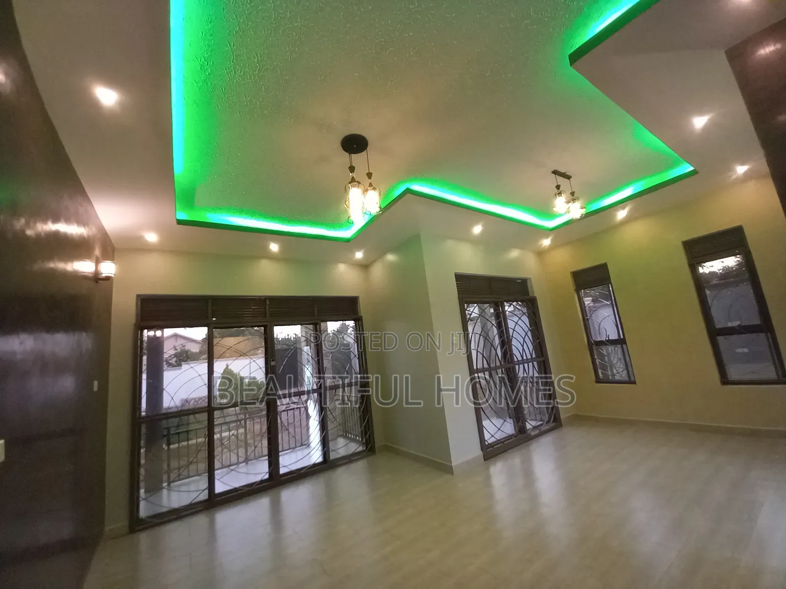 Furnished 4bdrm Bungalow in Kira for sale