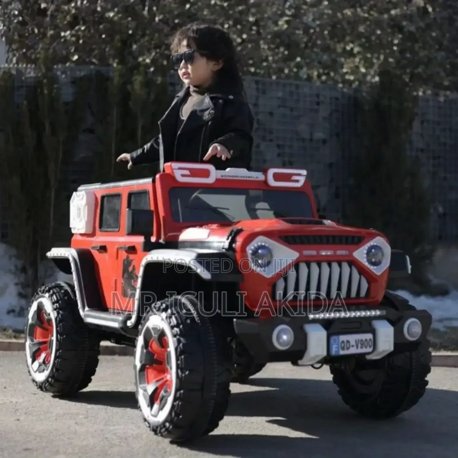 Musical 4wheel Electric Rechargeable Kids Toy Car WTH Lights