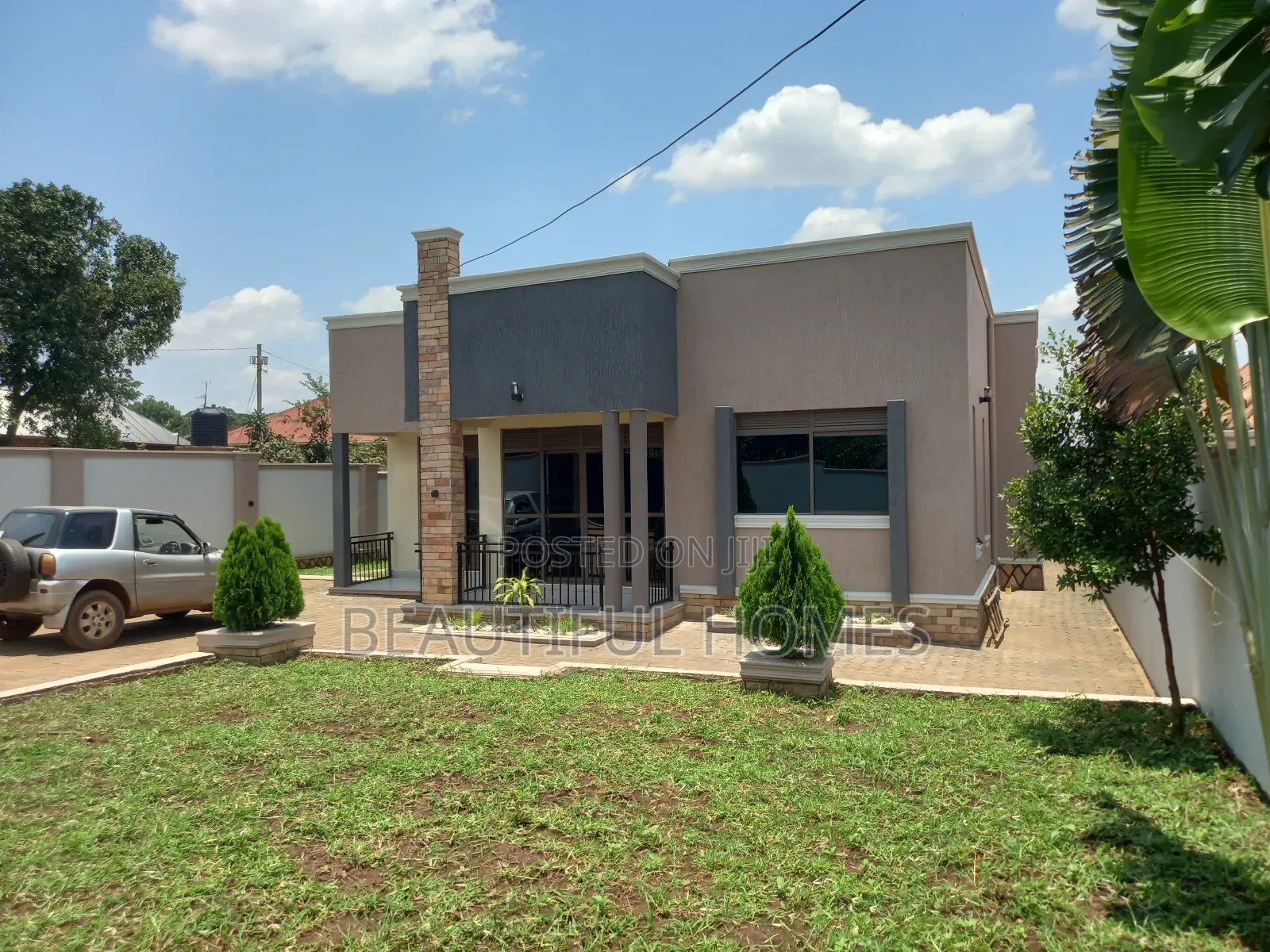 Furnished 4bdrm House in Kira for sale