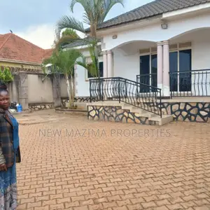 Photo - 3bdrm Bungalow in Seguku Ntebe Rd, Division A for sale