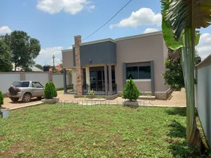 Furnished 4bdrm House in Kira for sale
