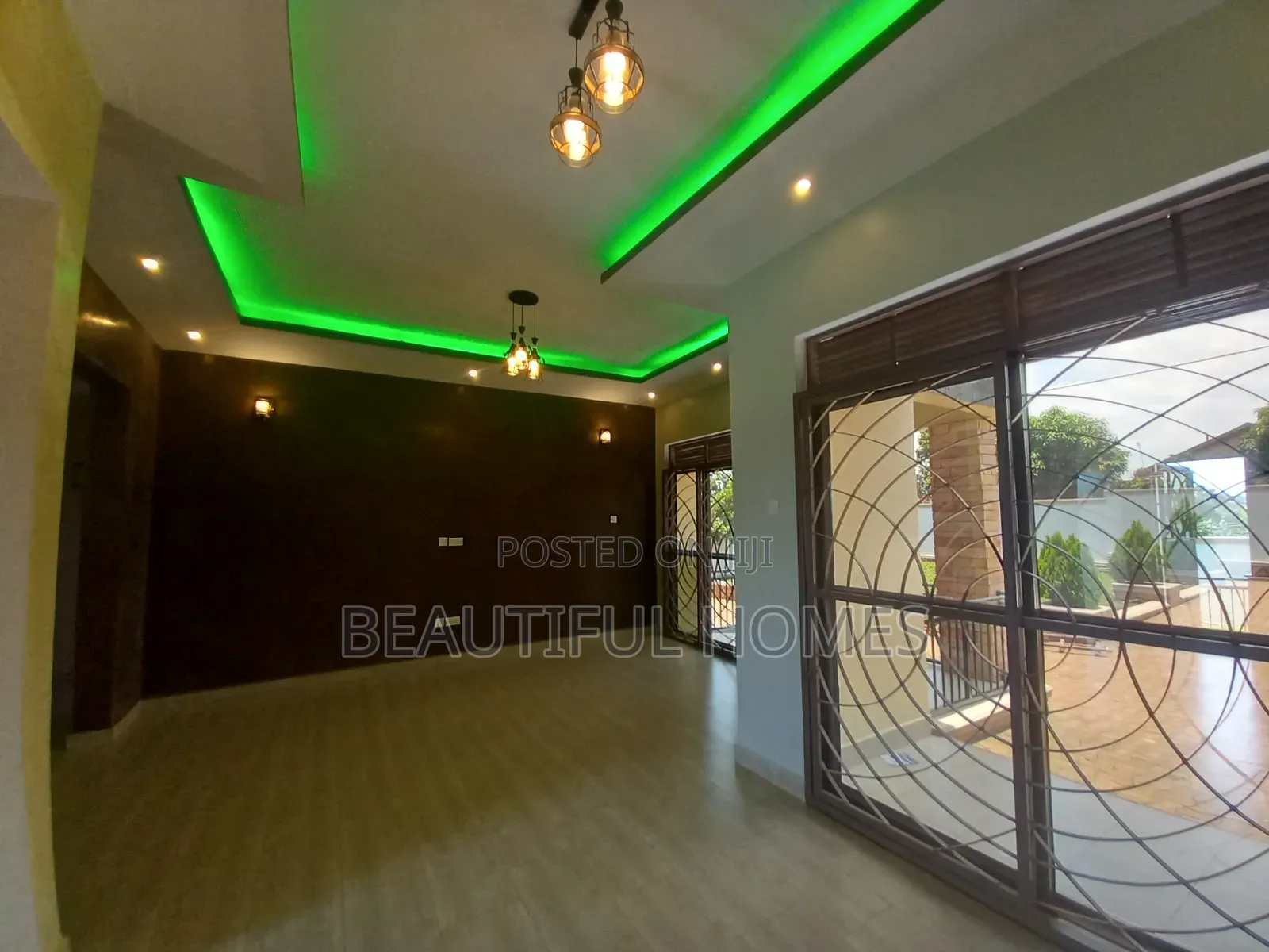 Furnished 4bdrm House in Kira for sale