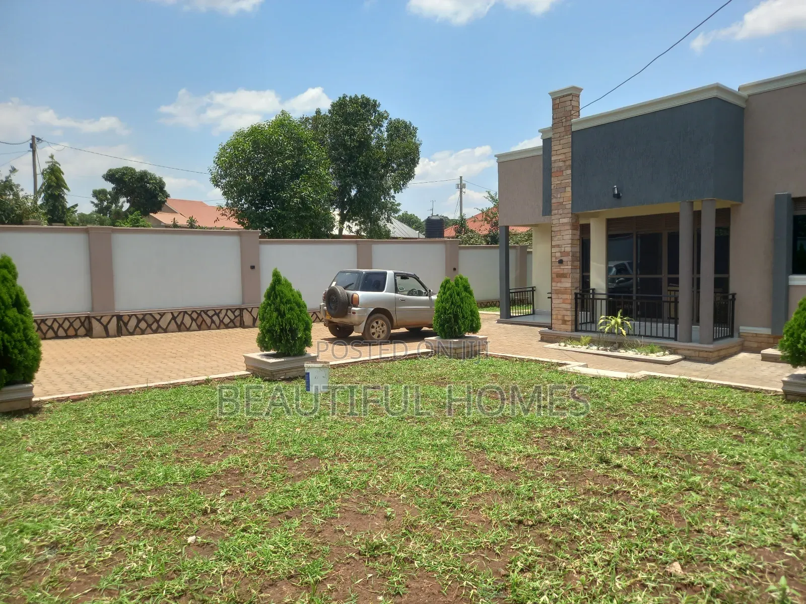 Furnished 4bdrm House in Kira for sale