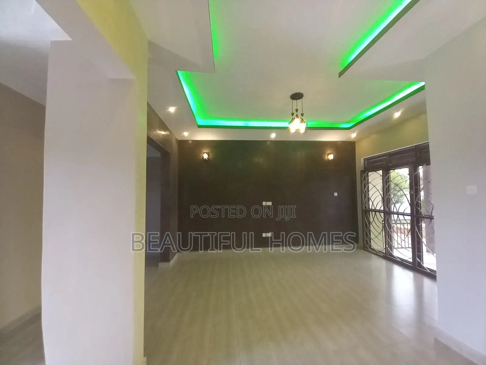 Furnished 4bdrm House in Kira for sale