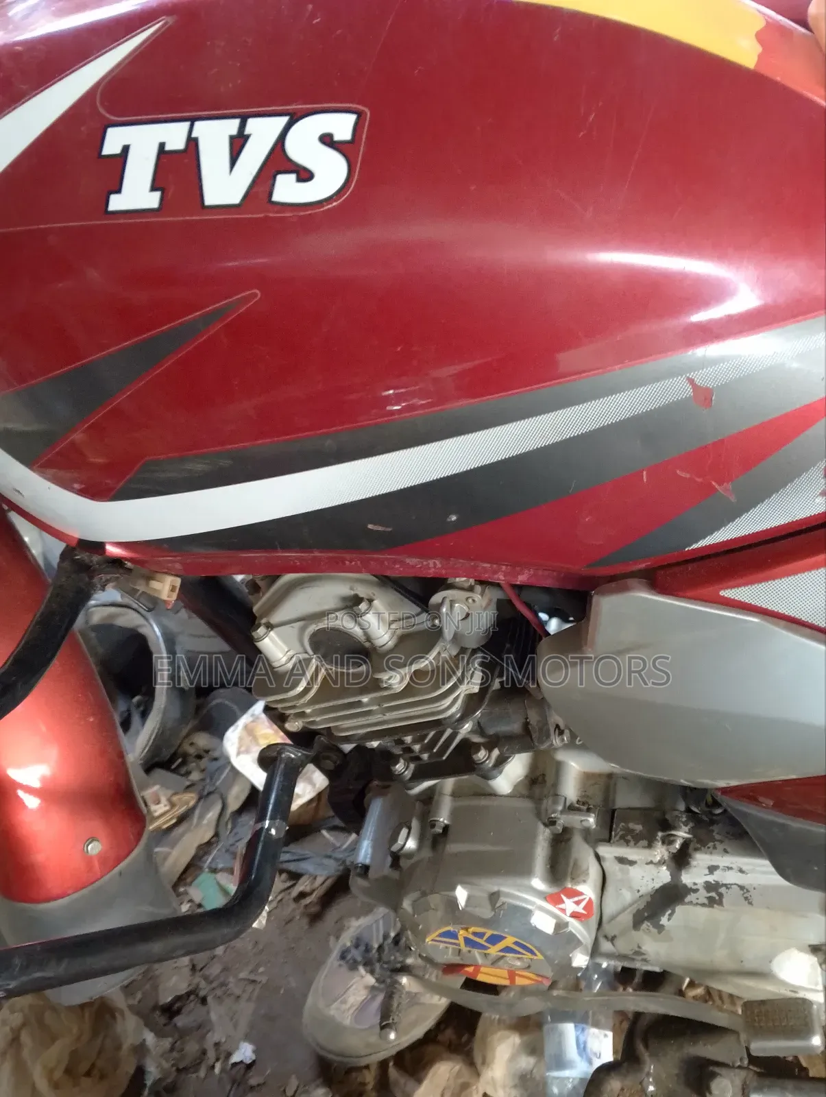 TVS HLX 125 2019 Red