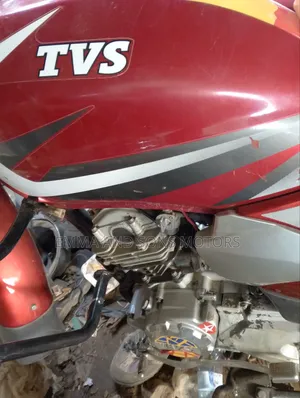 TVS HLX 125 2019 Red
