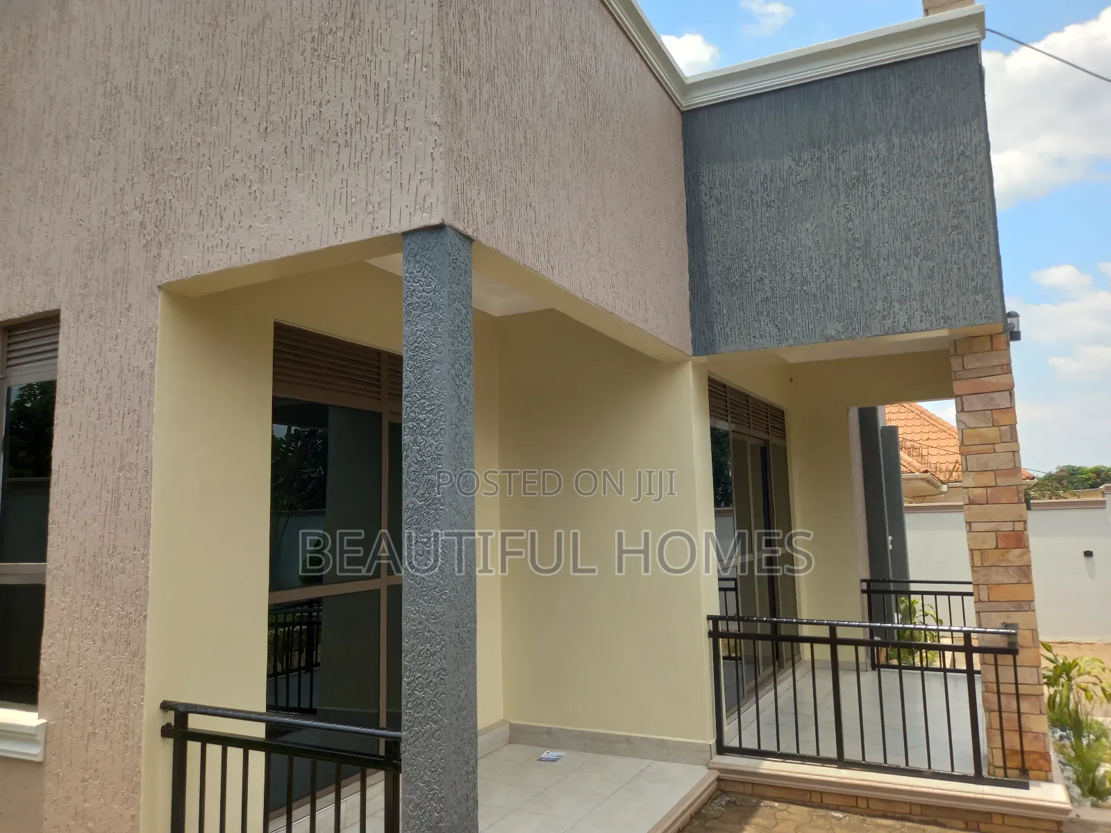 Furnished 4bdrm House in Kira for sale