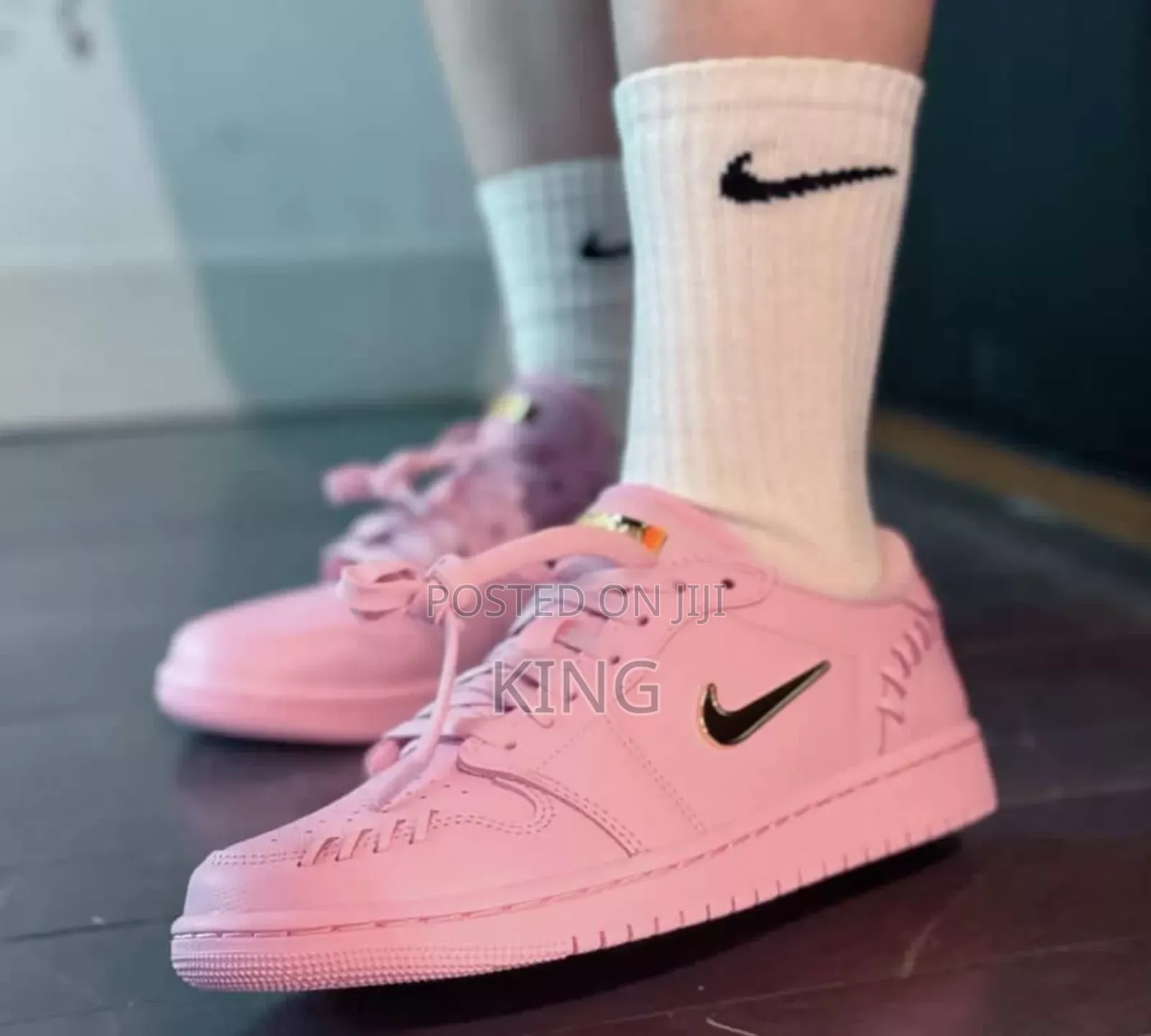 Cozy Air Jordan 1 Low "Method of Make" Perfect Pink Sneakers