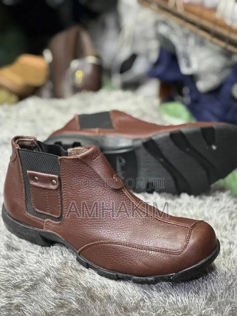 Classic Leather Clarks Casual Ankle Boots in Stock