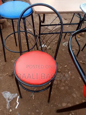 Comfortable Restaurant Chairs