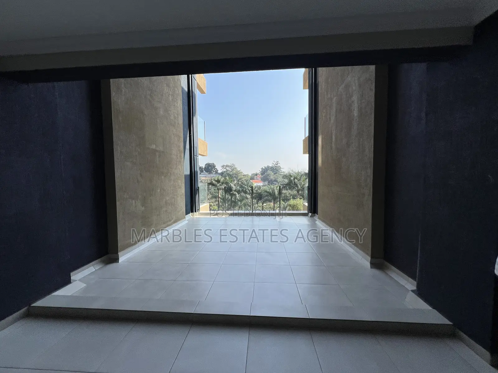 4bdrm Condo in Kololo, Central Division for sale