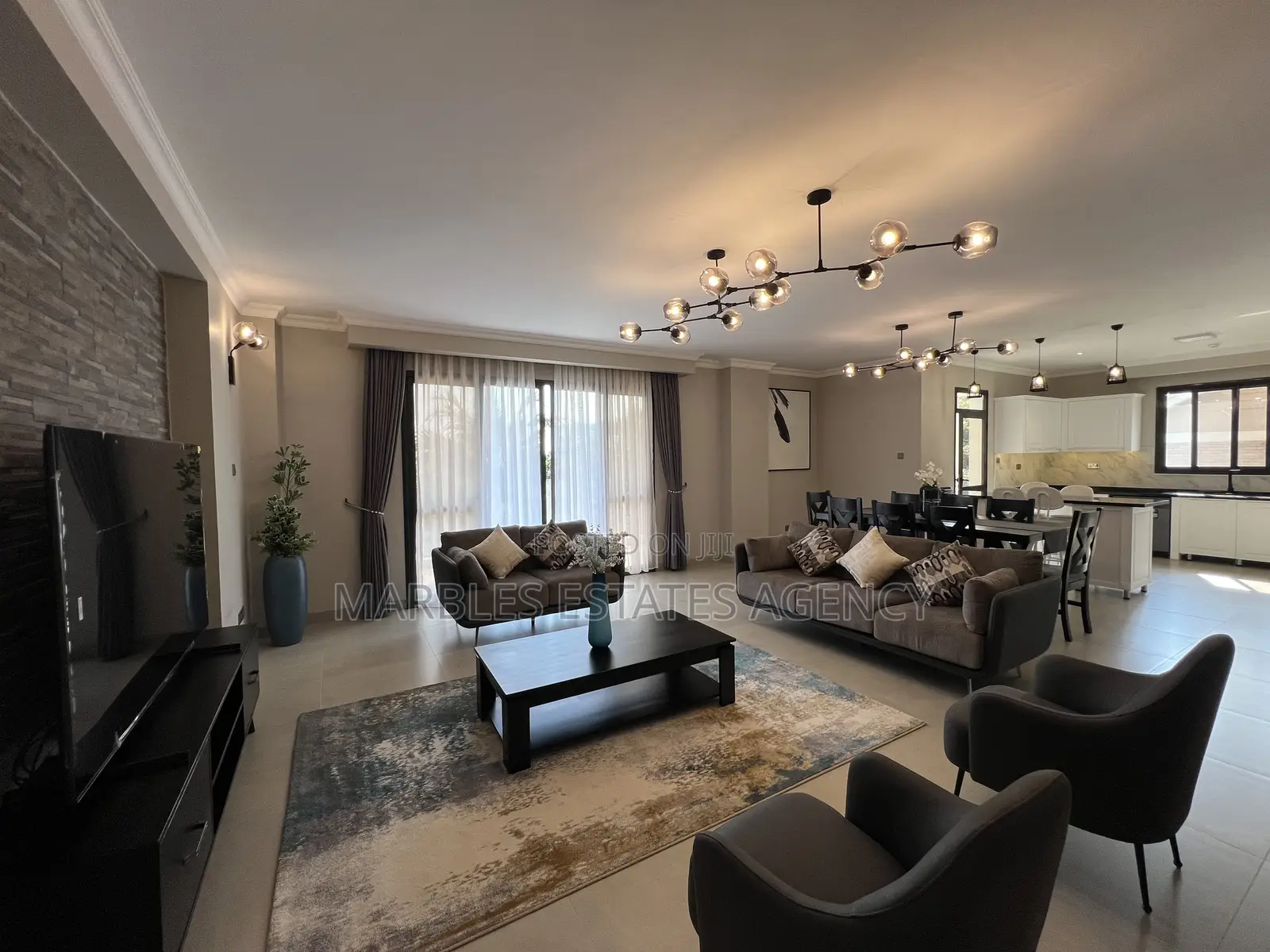 4bdrm Condo in Kololo, Central Division for sale