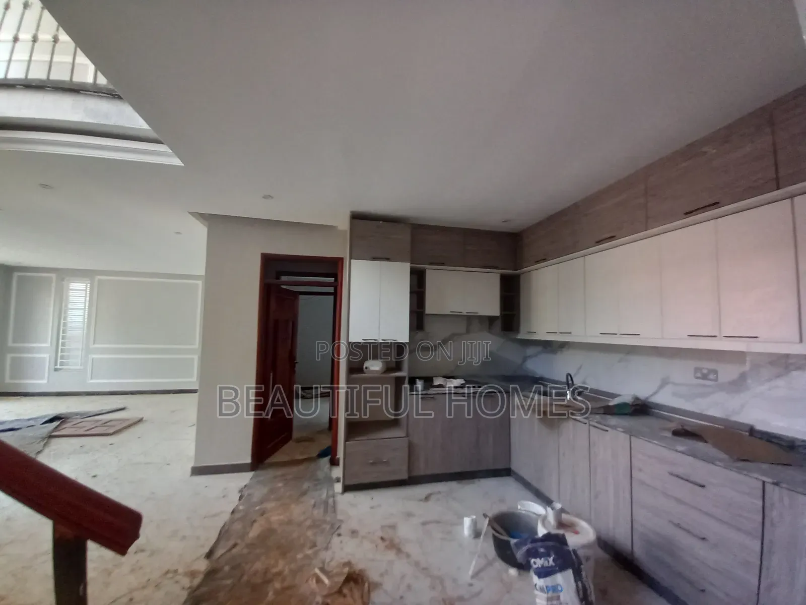 Furnished 4bdrm Duplex in Kira Town for sale