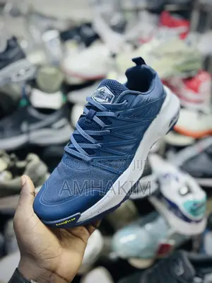 Skecher Out Doors Comfortable Sneakers in Stock