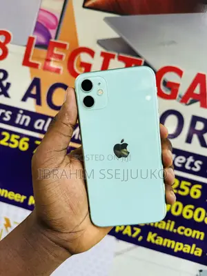 Photo - Apple iPhone 11 128 GB Green
