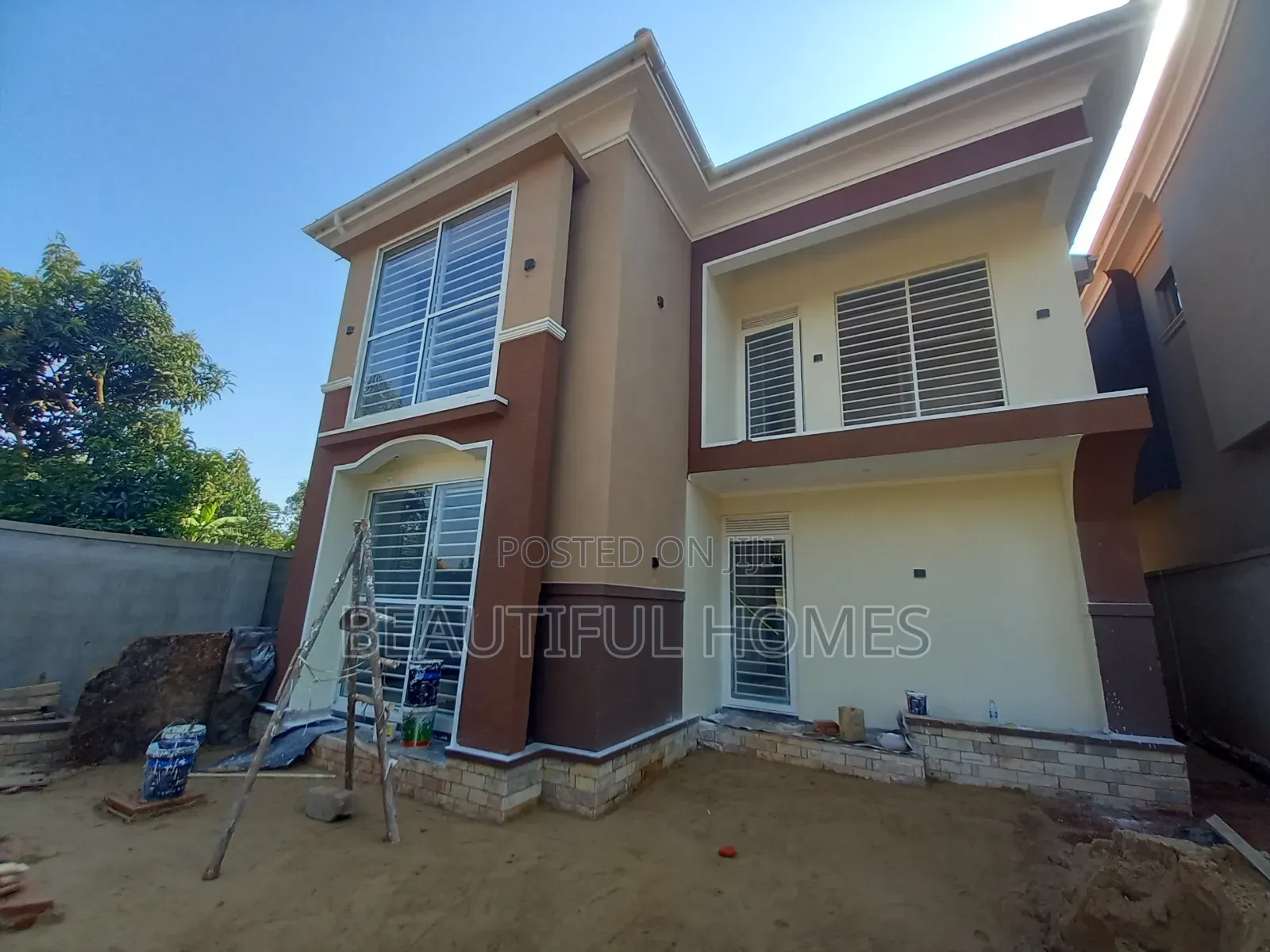 Furnished 4bdrm Maisonette in Kira for sale