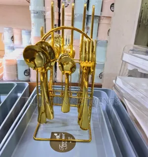 24 PCS Durable Gold Cutlery Set With a Stand