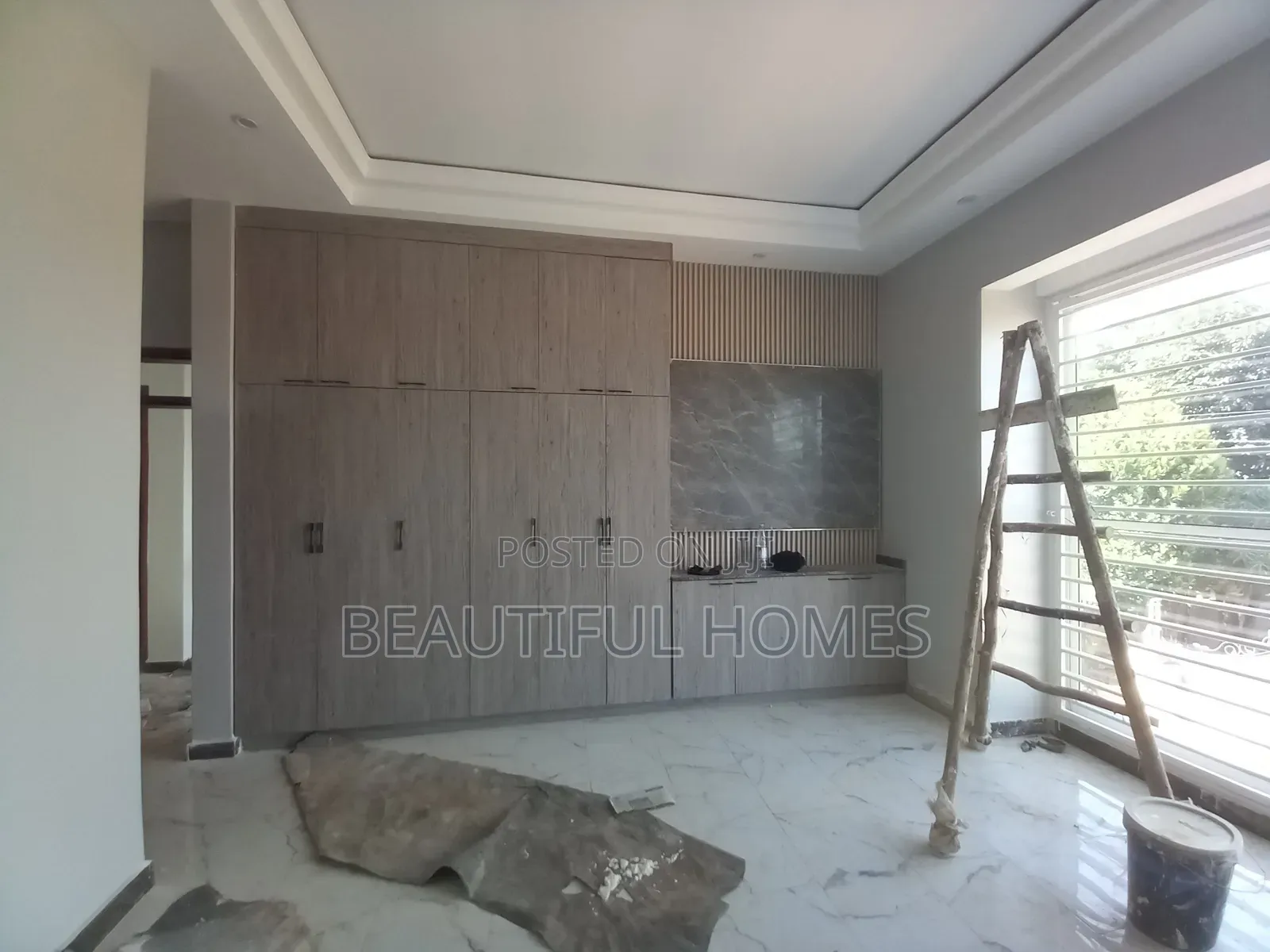 Furnished 4bdrm Duplex in Kira for sale