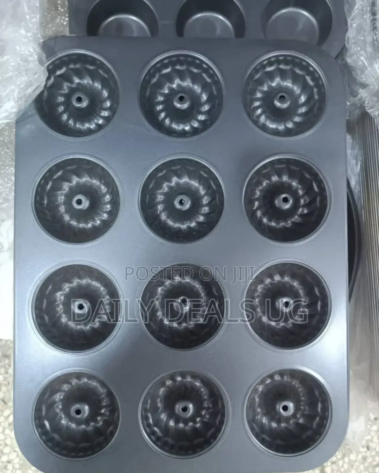 Black Donut Mold