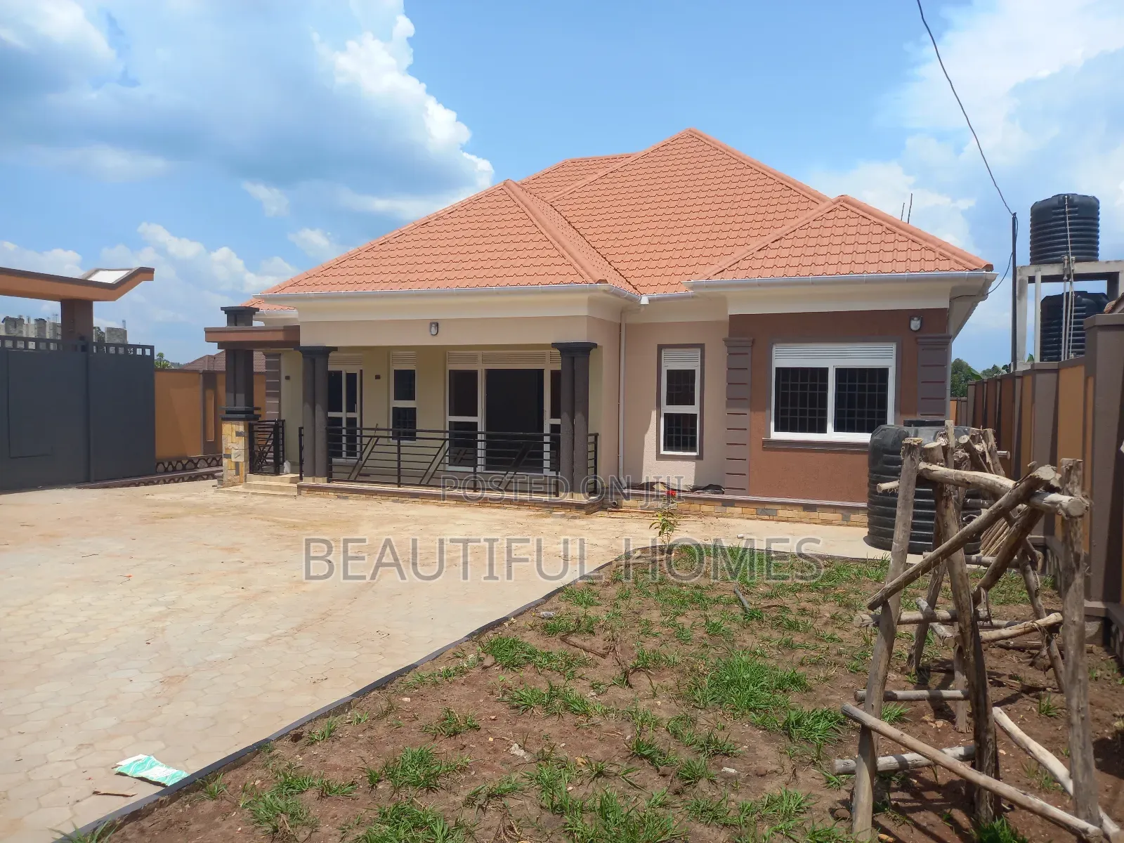 Furnished 4bdrm House in Kira for sale