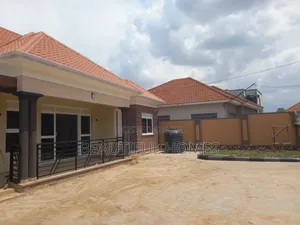 Furnished 4bdrm House in Kira for sale