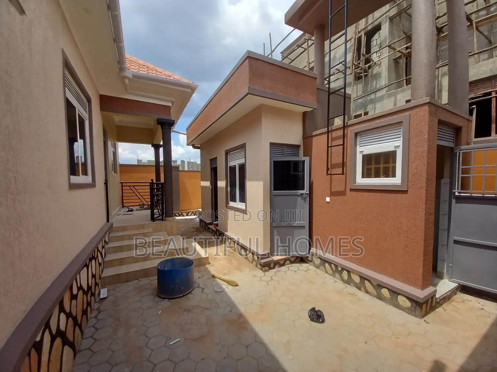 Furnished 4bdrm House in Kira for sale