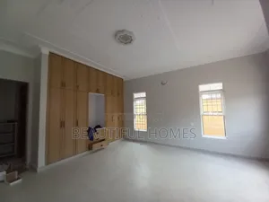 Furnished 4bdrm House in Kira for sale