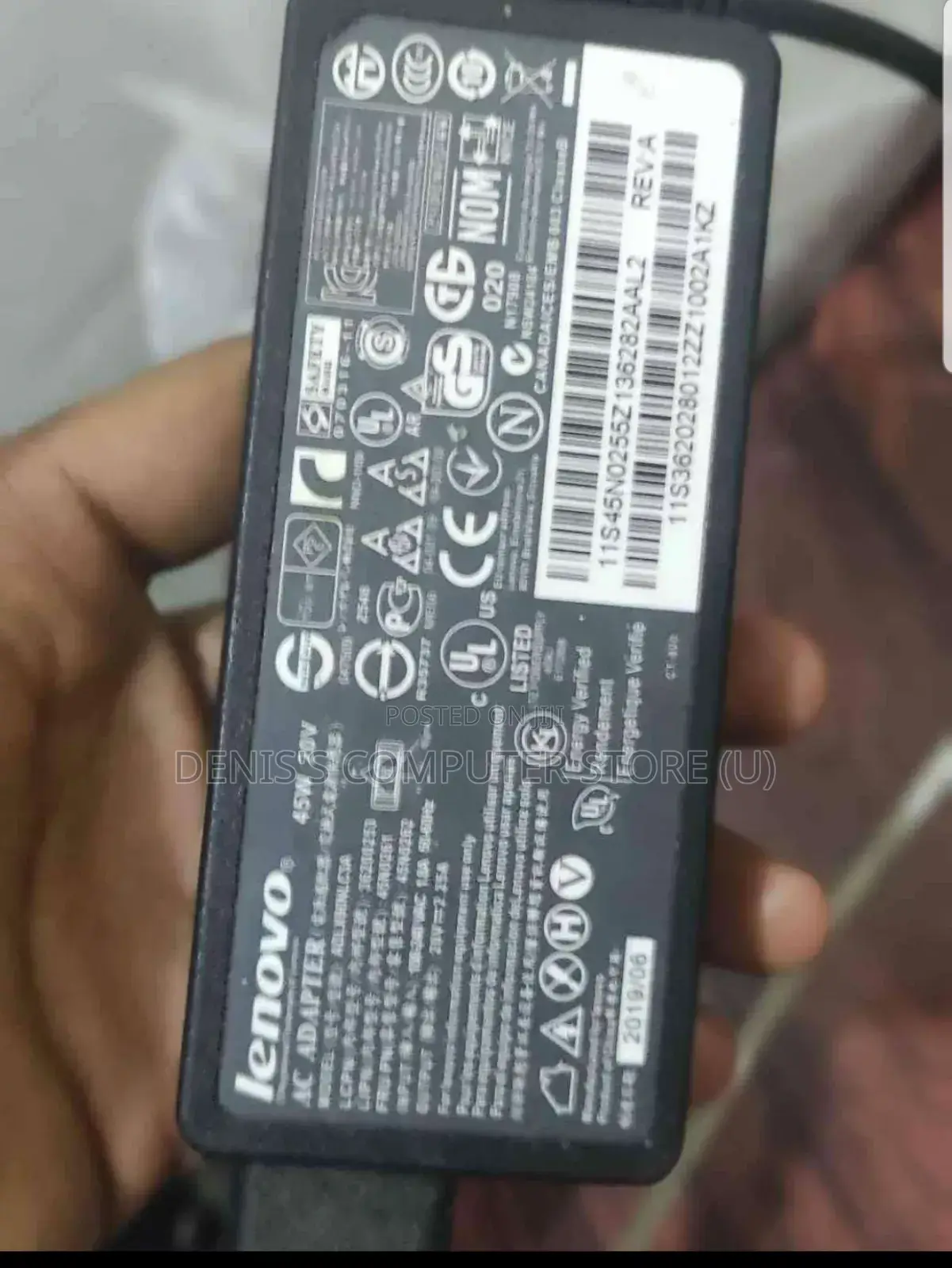 Laptop Lenovo IdeaPad 110S 4GB Intel Core I3 HDD 320GB