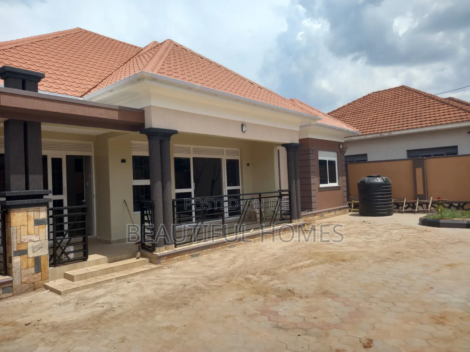 Furnished 4bdrm Bungalow in Kira for sale